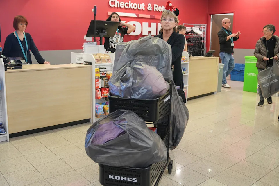 More Thrifting, Fewer Returns — Early Trends That Shaped This Holiday Shopping Season