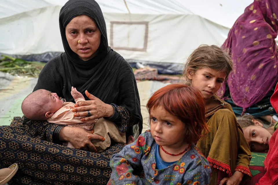 Aid Cuts Deepen Afghanistan’s Hunger Crisis — Millions Face Winter Without Food or Heat