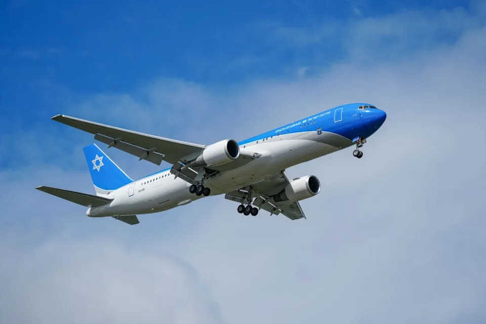 Inside The Luxurious, Heavily Fortified Jets World Leaders Use — From Air Force One To The Flying Kremlin