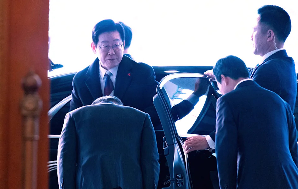 South Korea’s President Lee Returns to Blue House, Reversing Predecessor’s Controversial Move