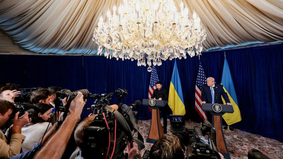 Trump Doubles Down On Year‑End Foreign‑Policy Gambles — Zelensky, Netanyahu Meetings Amid Military Strikes