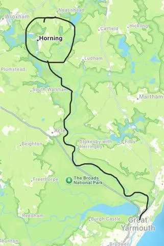 Boxing Day Surprise: Fisherman Nets Underweight Seal Pup After Both Chase Same Fish on Norfolk River