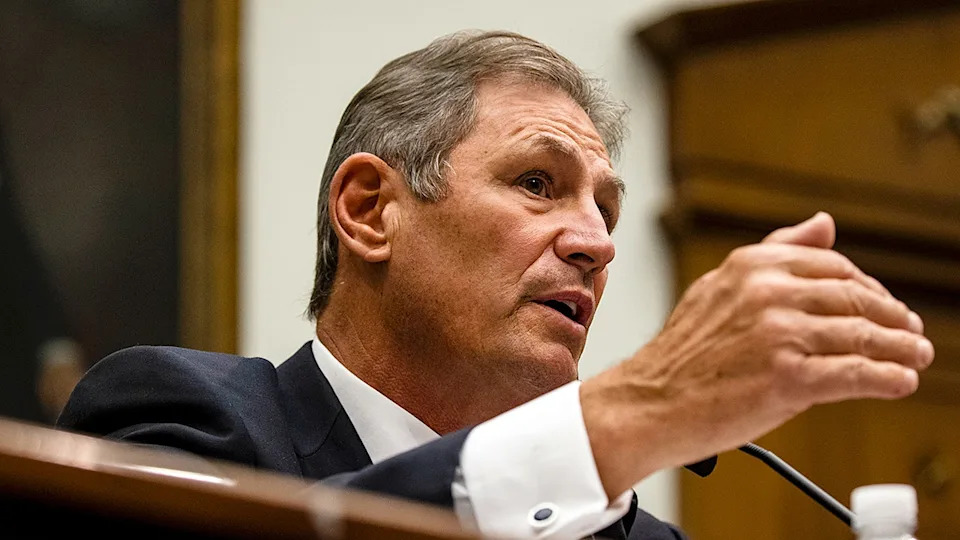 Former FBI Official: New Year's Terror Threat Elevated — “We Won't Bend the Knee”