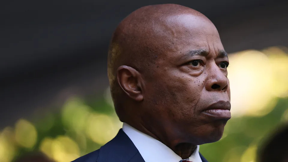 Adams' Lighthearted Farewell: Reads 'Greatest Hits' From Staff Mug on Final Day as NYC Mayor