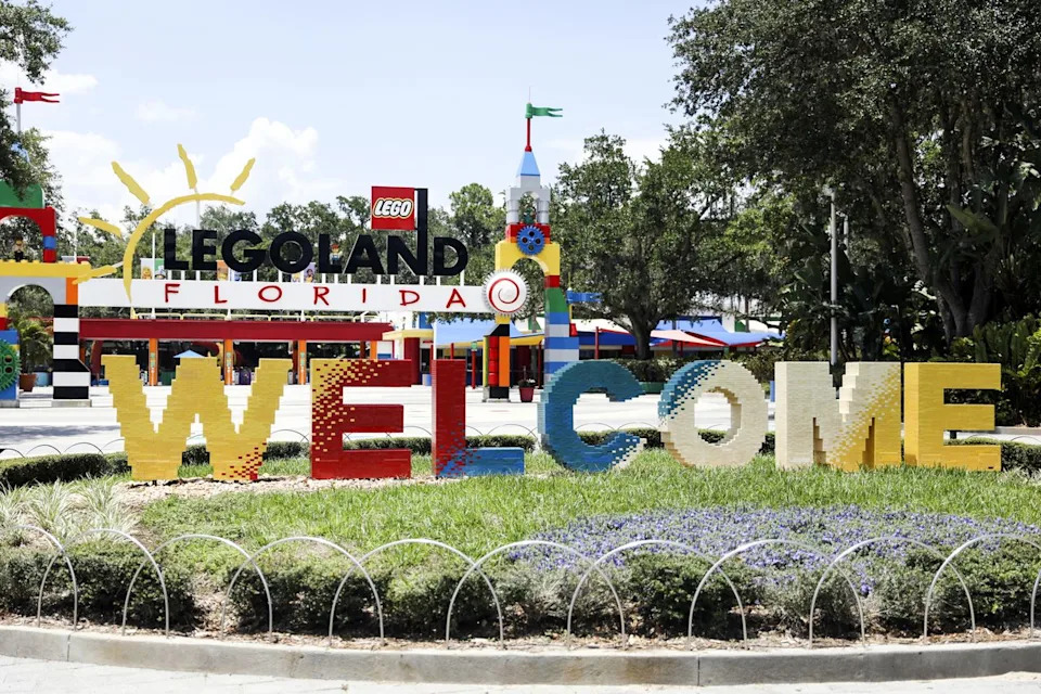 Legoland Florida Debuts Galacticoaster — First New Coaster in 15 Years on Feb. 27, 2026
