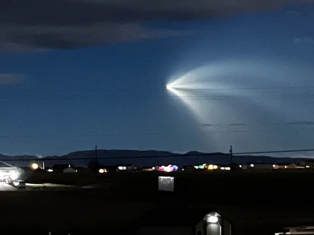 Bright Sky Streak Over Colorado? It Was a SpaceX Falcon 9 Carrying COSMO‑SkyMed — Not Aliens