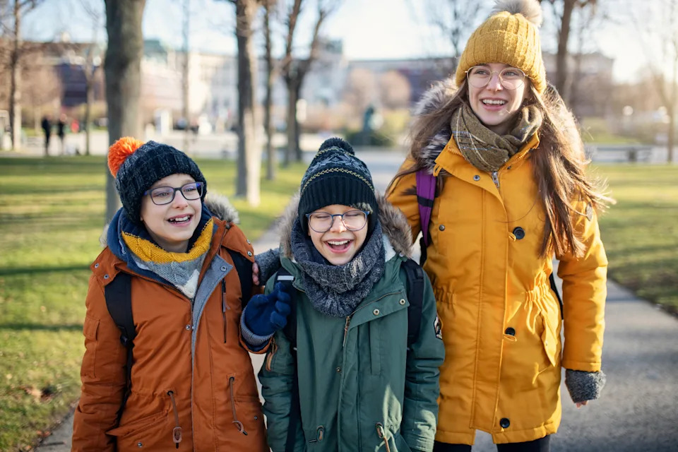 10 Uplifting Stories That Restore Faith In People — From a $1.7M Gift to Community Heroes