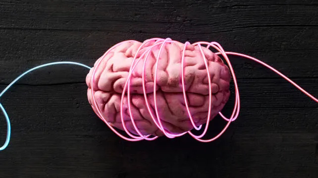 This Week in Science: Experimental Drug Reverses Alzheimer’s In Mice, A New Bayeux Theory, Rare Galaxy Collision And More