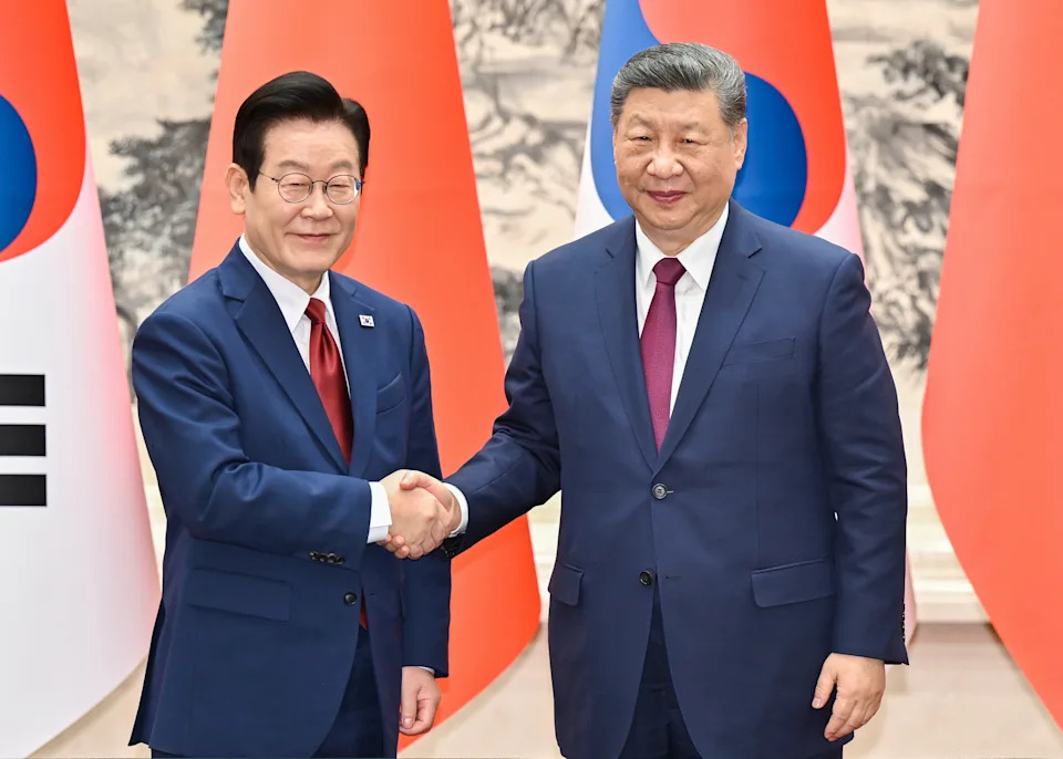 China and South Korea Pledge Stronger Ties as Regional Tensions Rise