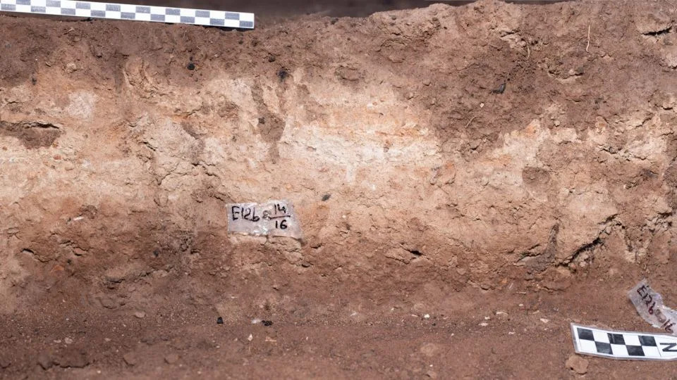 9,500-Year-Old Cremation at Mount Hora Reveals Complex Hunter‑Gatherer Rituals