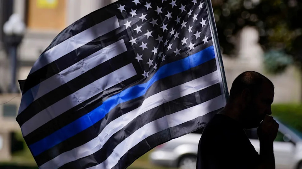 U.S. Line‑of‑Duty Police Deaths Fall to Lowest Level Since 1943, Report Finds