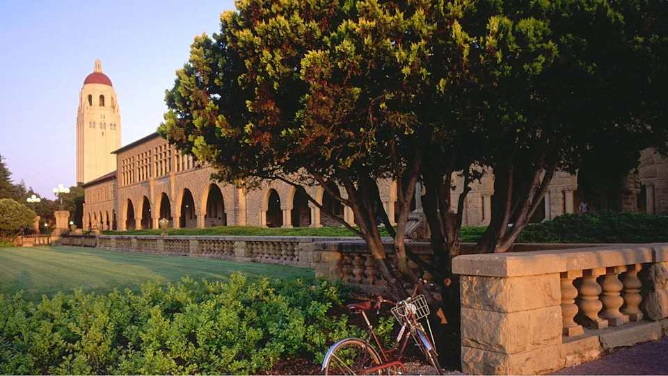 Stanford's Writing Requirement Under Fire: Critics Say Courses Prioritize Ideology Over Core Skills