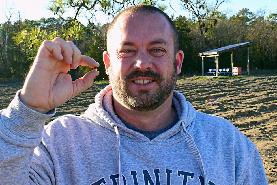 Siri Leads Texas Family to 2.09-Carat 'Ward Diamond' at Arkansas State Park