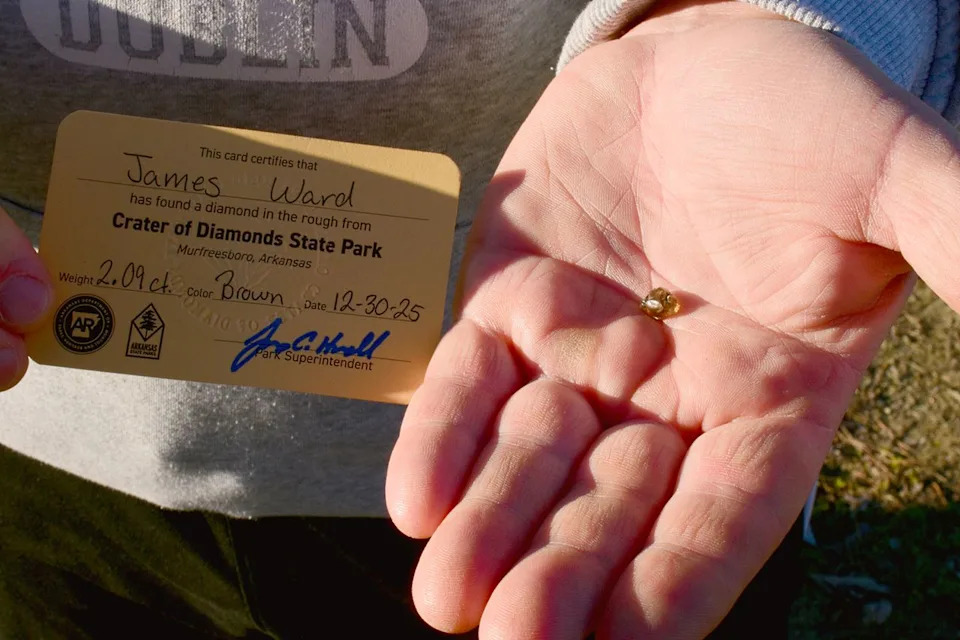 Siri Leads Texas Family to 2.09-Carat 'Ward Diamond' at Arkansas State Park