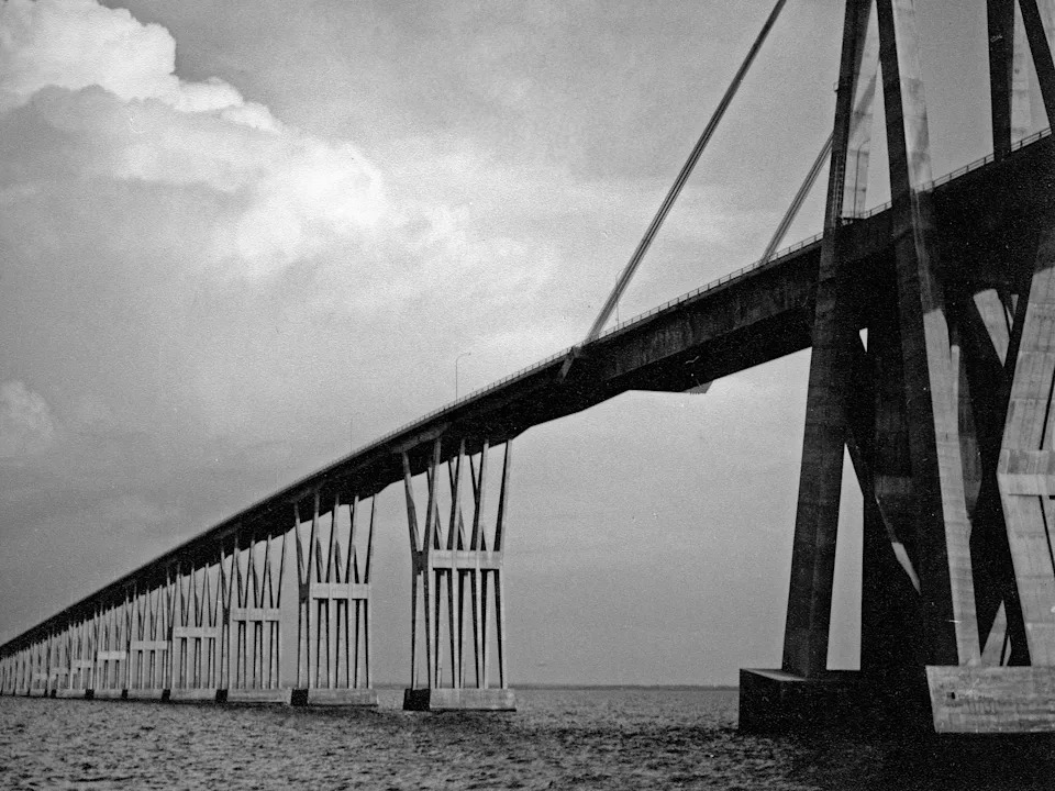 Vintage Photos Reveal Venezuela Before the Collapse — How Oil Made It Wealthy and Deepened Inequality