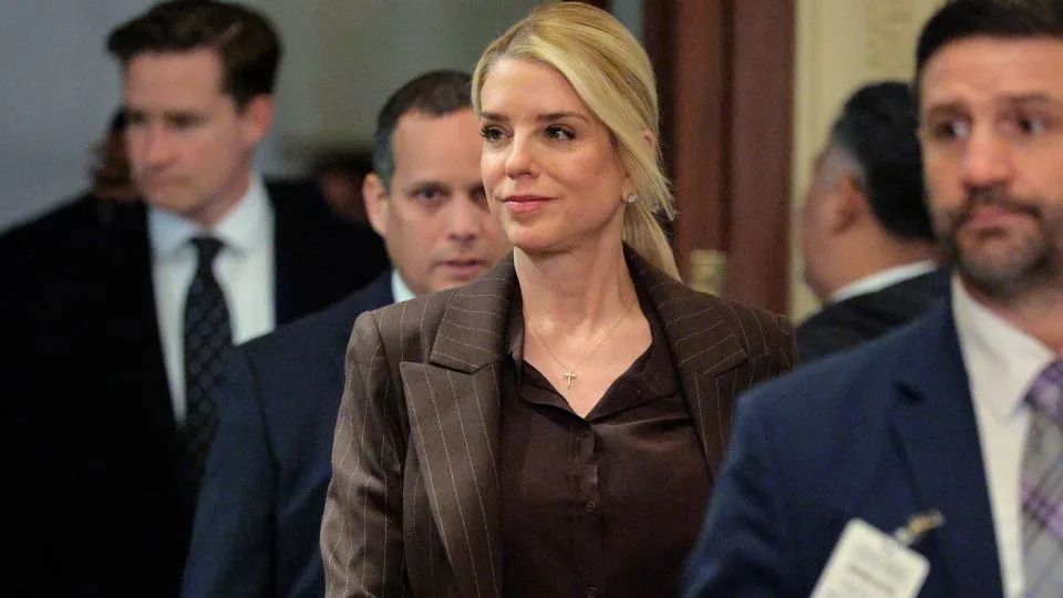 Why the DOJ Barred Minnesota From the ICE Shooting Probe — Federal-State Distrust Stalls a Joint Investigation