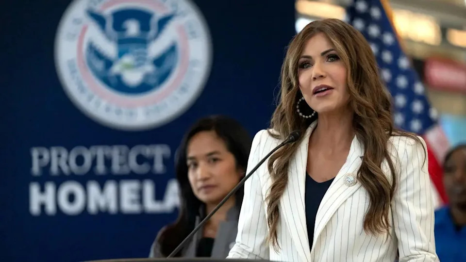 Tennessee Democrat Files Bill To Bar ICE From K-12 Campuses Statewide