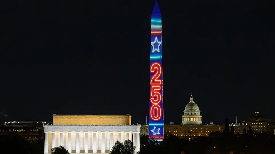 Moon Fever in DC: Saturn V Projection Lights Up Washington Monument Ahead of Artemis 2