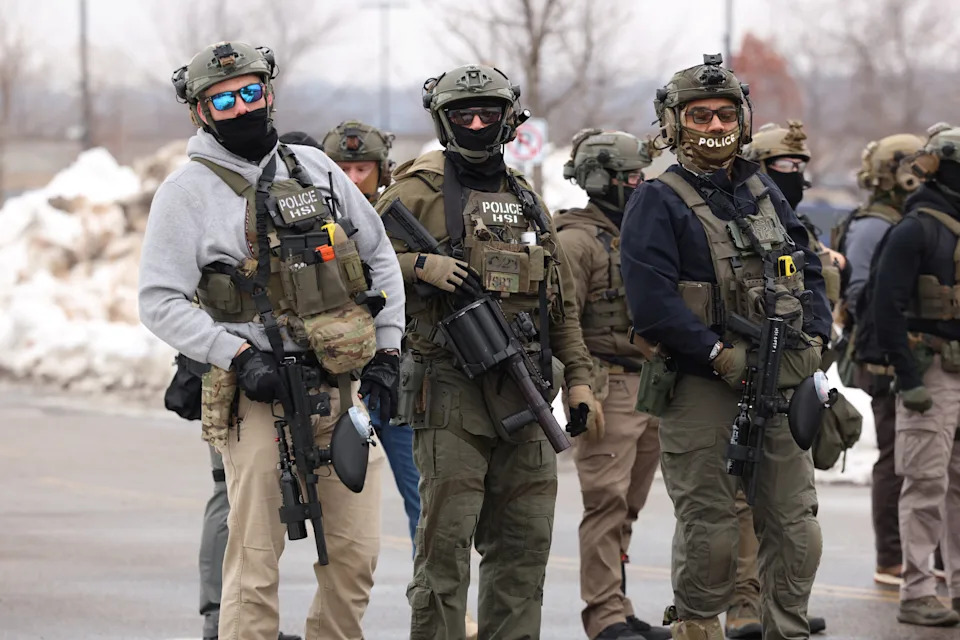 20-Year-Old U.S. Citizen Alleges Violent ICE Stop Near Minneapolis Days After Fatal Raid