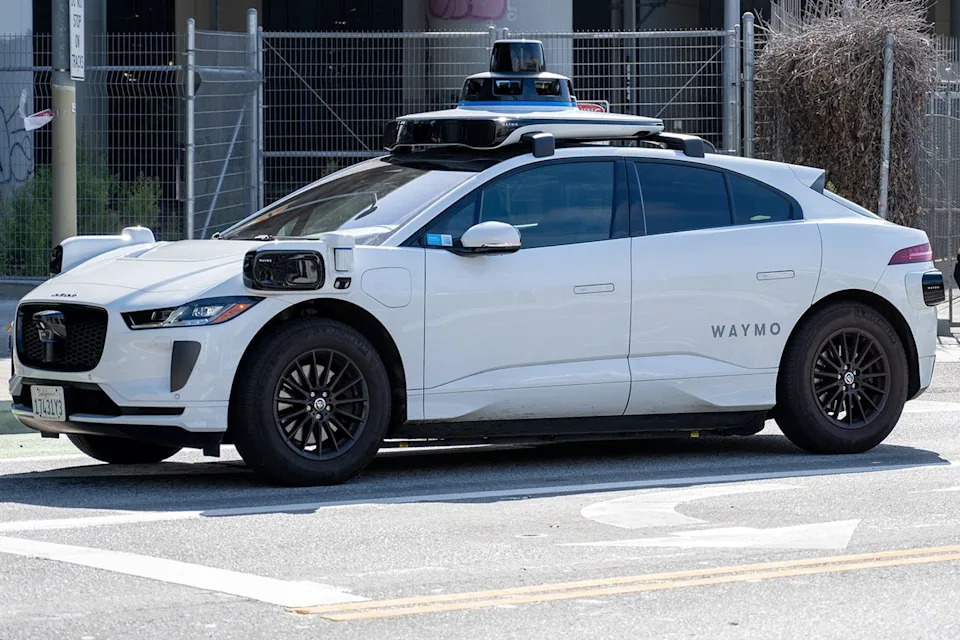 Waymo Rider Flees As Self-Driving Car Stops On Phoenix Light-Rail Tracks