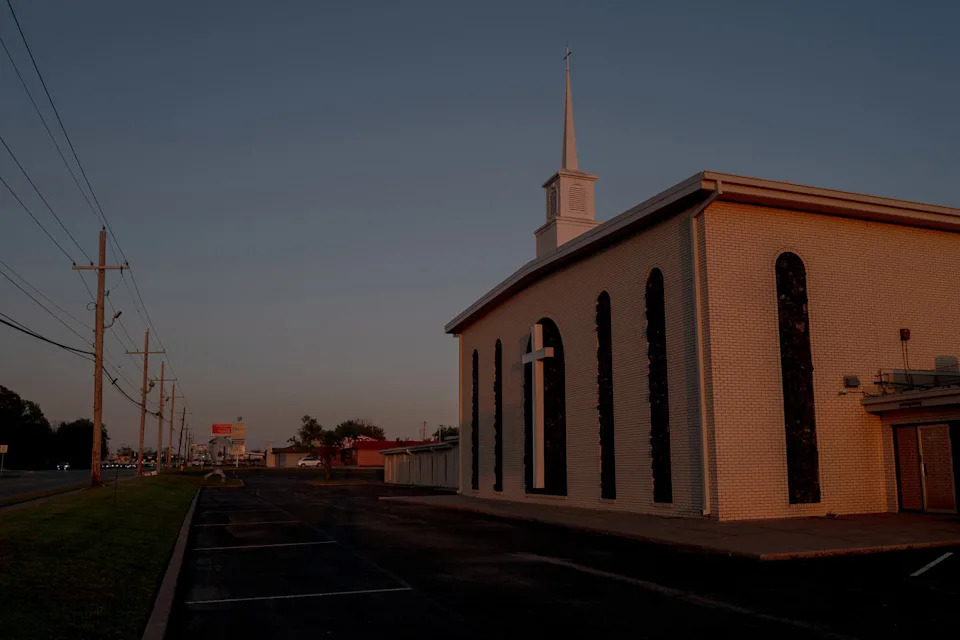 “We’re Not Those Little Girls Anymore”: Accusers Confront Ex-Pastor Joe Campbell as Abuse Case Advances