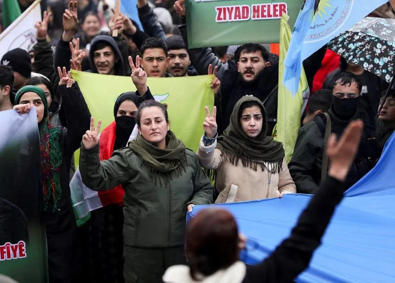 Thousands of Syrian Kurds Protest Aleppo Expulsions as Fears of Wider War Grow