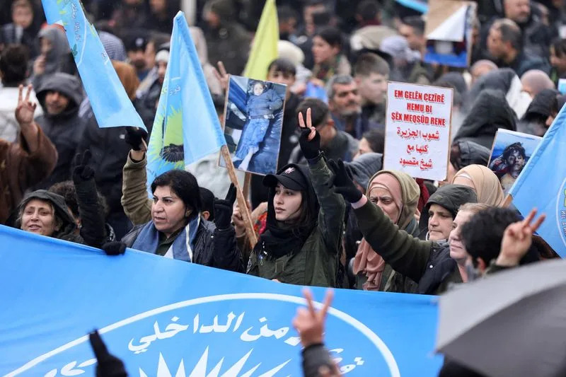 Thousands of Syrian Kurds Protest Aleppo Expulsions as Fears of Wider War Grow