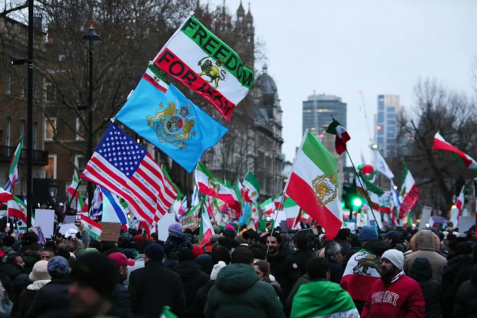 Global Solidarity Rallies Erupt As Deadly Protests Engulf Iran