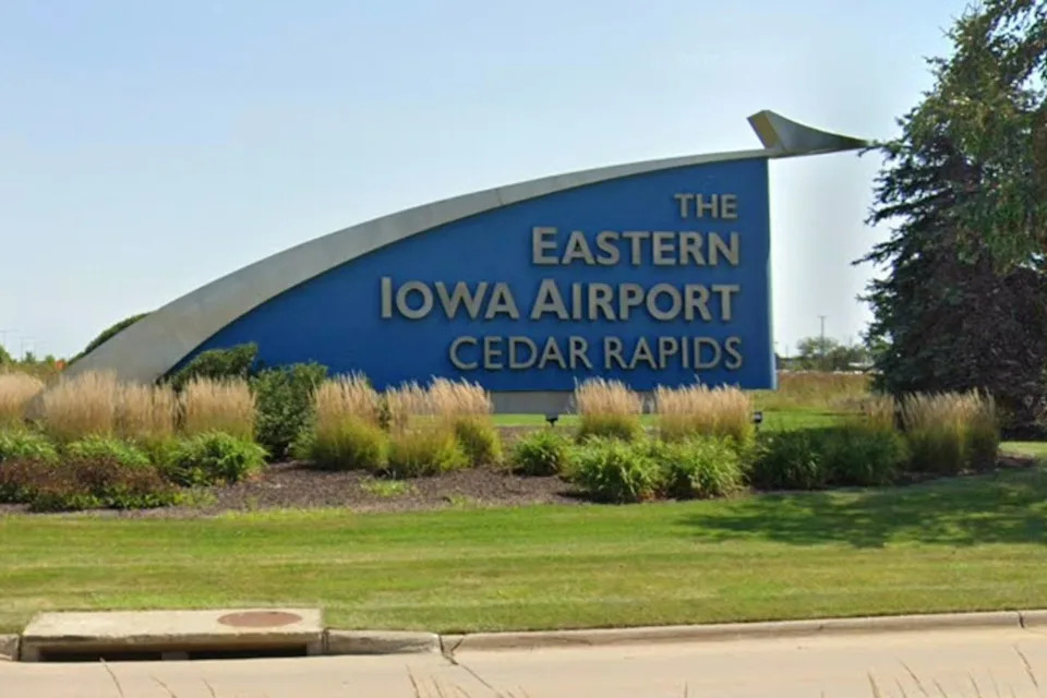 Passenger Who Tried to Open Plane Exit Mid-Flight, Threatened Crew, Sentenced to 18 Months