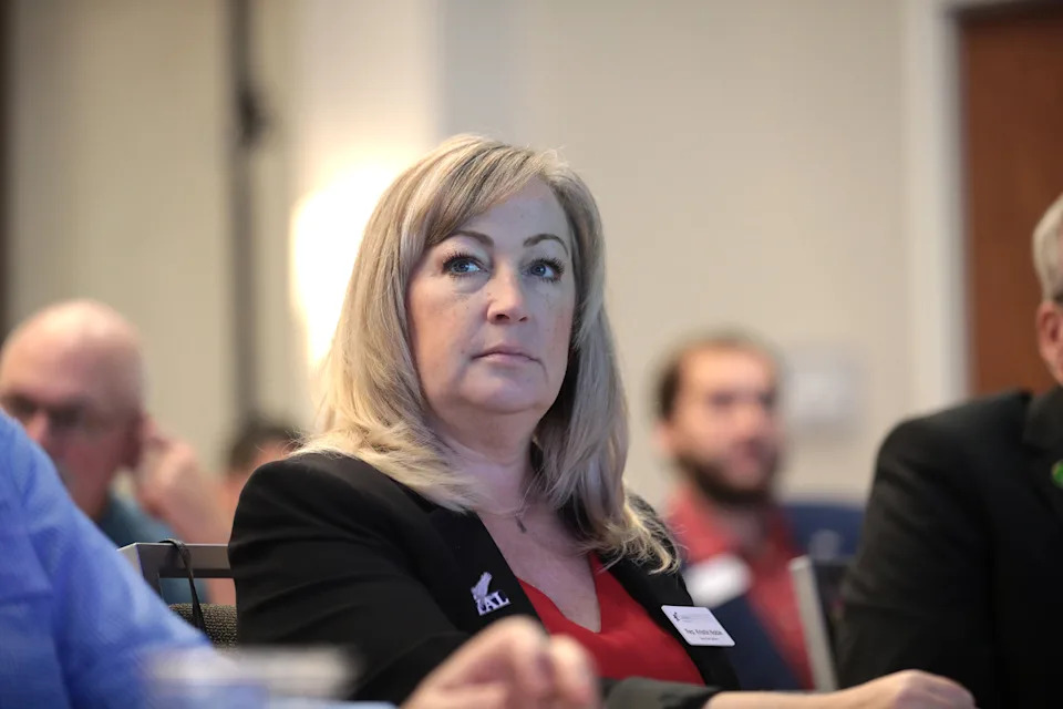 New Hampshire GOP Lawmaker Defends Praise of 'Segregated Schools' After Leaked Signal Messages