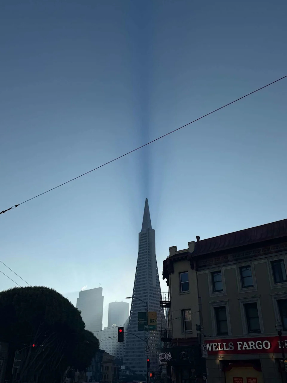 Stunning Illusion: Transamerica Pyramid's Shadow Flips Into the Sky
