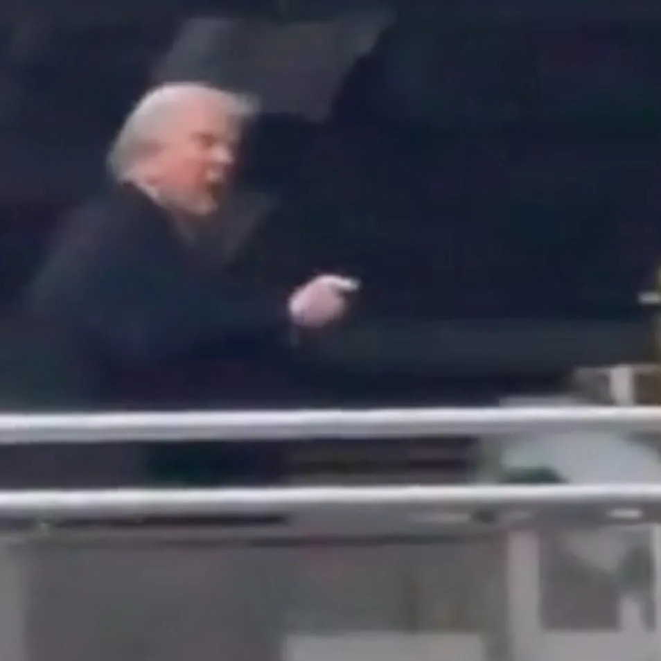 Karoline Leavitt Accused Of Hypocrisy After Condemning Protesters' Middle Fingers — While Trump Made Same Gesture