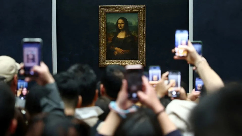 Researchers Find Y‑Chromosome Clues on Artifacts Linked to Leonardo da Vinci — Could His DNA Be Retrieved?