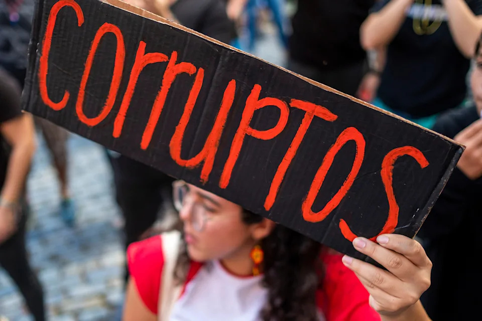 Trump Issues Dozens Of Pardons, Including Repeat Fraudster And Former Puerto Rico Governor