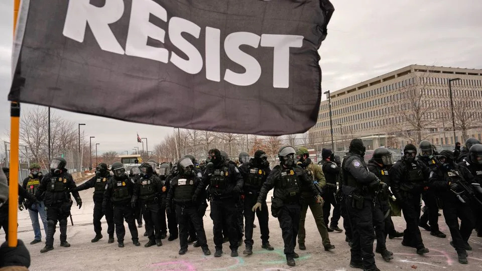 Minnesota Mobilizes National Guard As Protests Continue Over ICE Operations