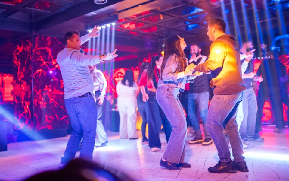 Wealthy Iranians Flock to Van Nightlife as Protests at Home Are Met With Deadly Force