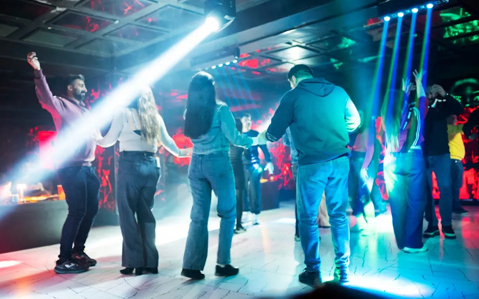 Wealthy Iranians Flock to Van Nightlife as Protests at Home Are Met With Deadly Force