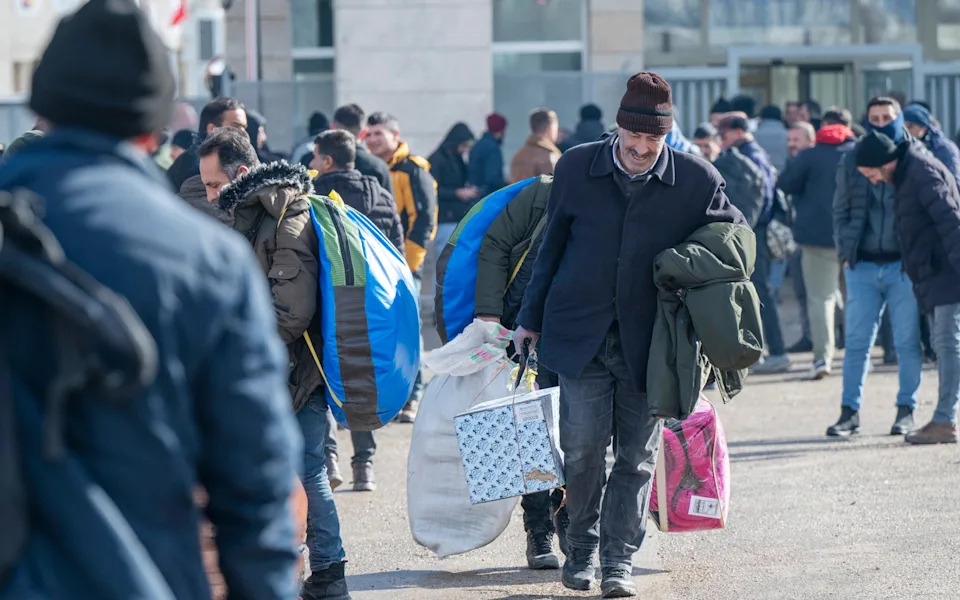 Wealthy Iranians Flock to Van Nightlife as Protests at Home Are Met With Deadly Force