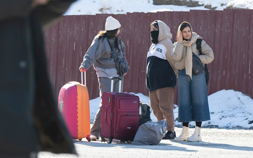 Wealthy Iranians Flock to Van Nightlife as Protests at Home Are Met With Deadly Force