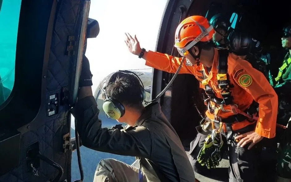Wreckage of Missing Indonesia Air Transport Plane Found; One Body Recovered