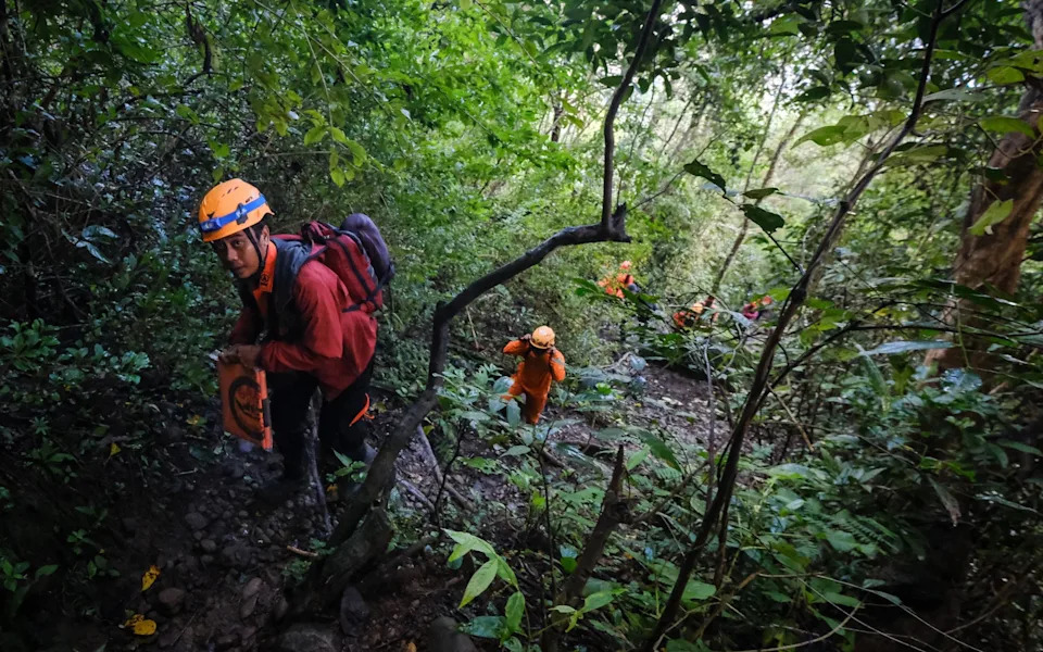 Wreckage of Missing Indonesia Air Transport Plane Found; One Body Recovered