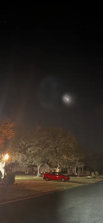 Mysterious Glow Over Central Texas Identified as SpaceX Falcon 9 Starlink Launch