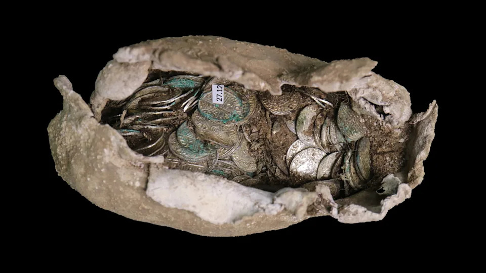 Eerie 'Sand Burials' of Elite Anglo‑Saxons — and a Sacrificed Horse — Found Near Sizewell Nuclear Site