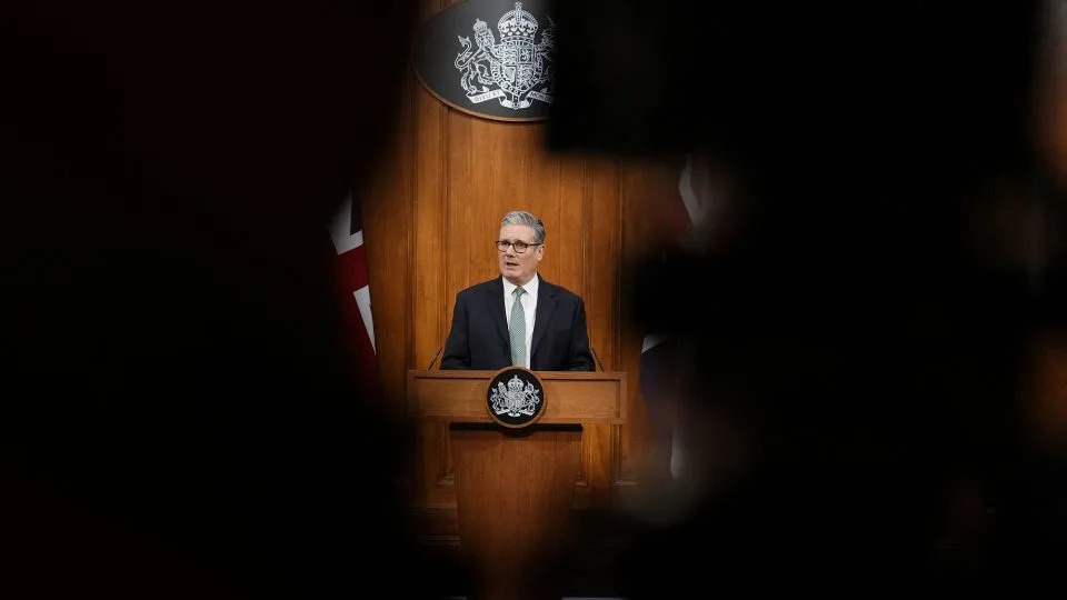 Trump Publicly Humiliates European Leaders, Slams UK Over Diego Garcia Ahead Of Davos