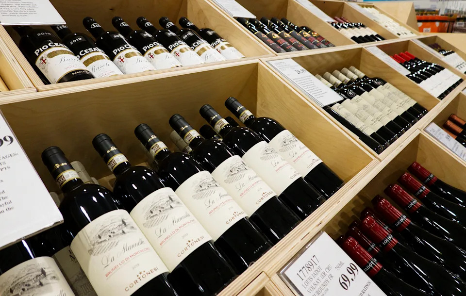 Trump Threatens 200% Tariff On French Wine — Undermines His 'Emergency' Trade Case