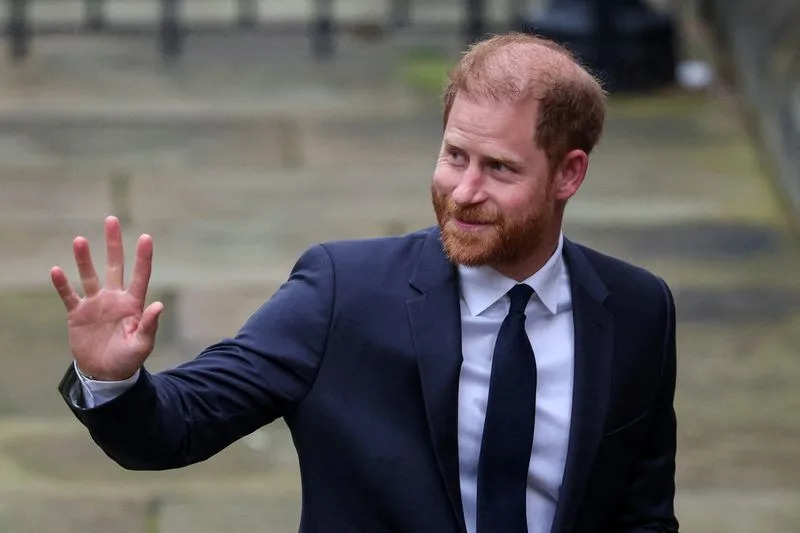 Prince Harry Tells High Court He Was Not Friends With Daily Mail Journalists As Privacy Trial Opens