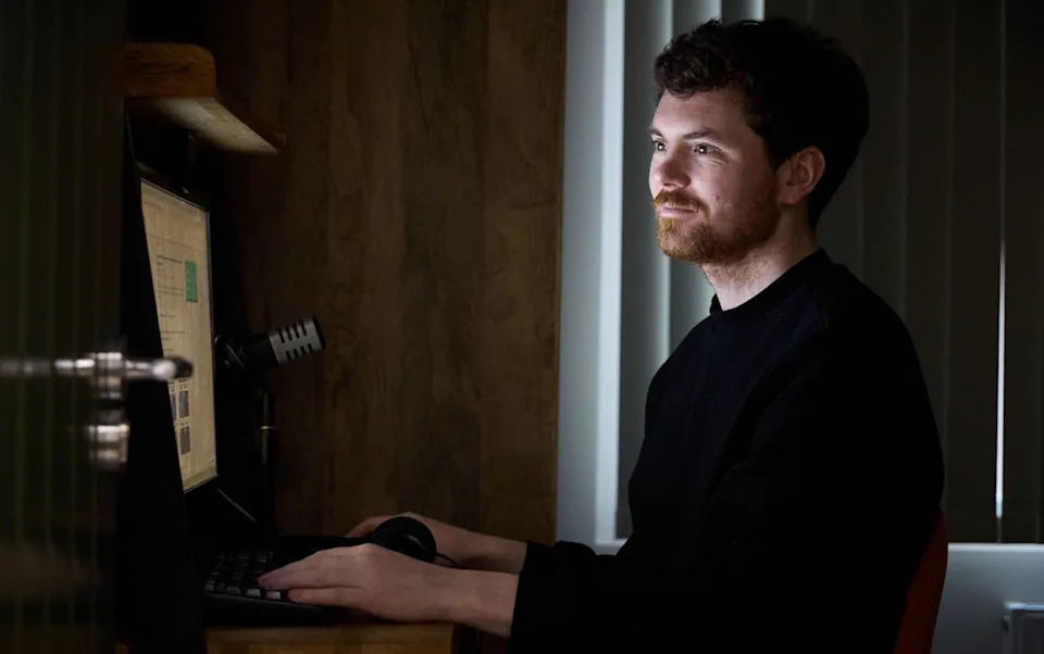 Oxford Biologist Awarded £2m After Exposing Flaws in Cancer Research