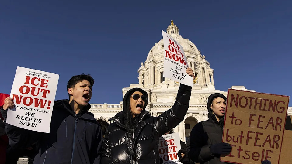 Minn. DSA Urges Workers To Use Sick Leave For Anti‑ICE Protests; Separate Group Shares Direct‑Action Tactics