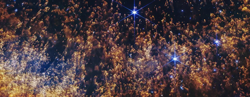 James Webb Reveals the “Eye of God” Nebula — A Cosmic Lava Lamp and a Preview of the Sun’s Fate