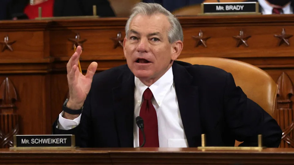 Arizona AG Spars Over Stand-Your-Ground Comments: Says Unidentified, Masked Agents Could Be Treated As Threats